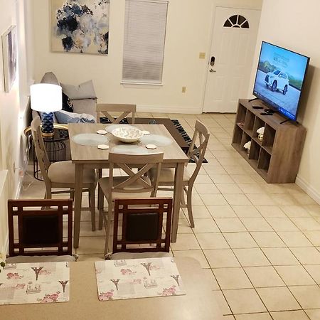 Modern House Minutes From Downtown Gainesville, Uf, Va & More! Bagian luar foto