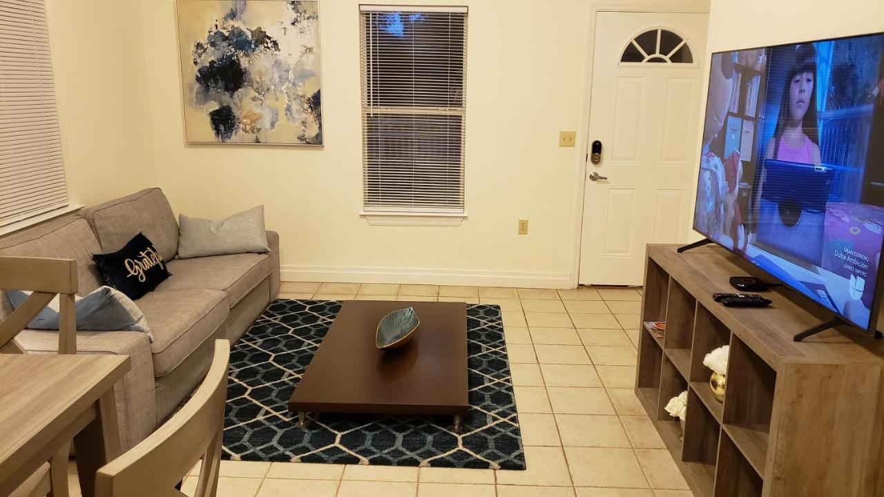 Modern House Minutes From Downtown Gainesville, Uf, Va & More! Bagian luar foto
