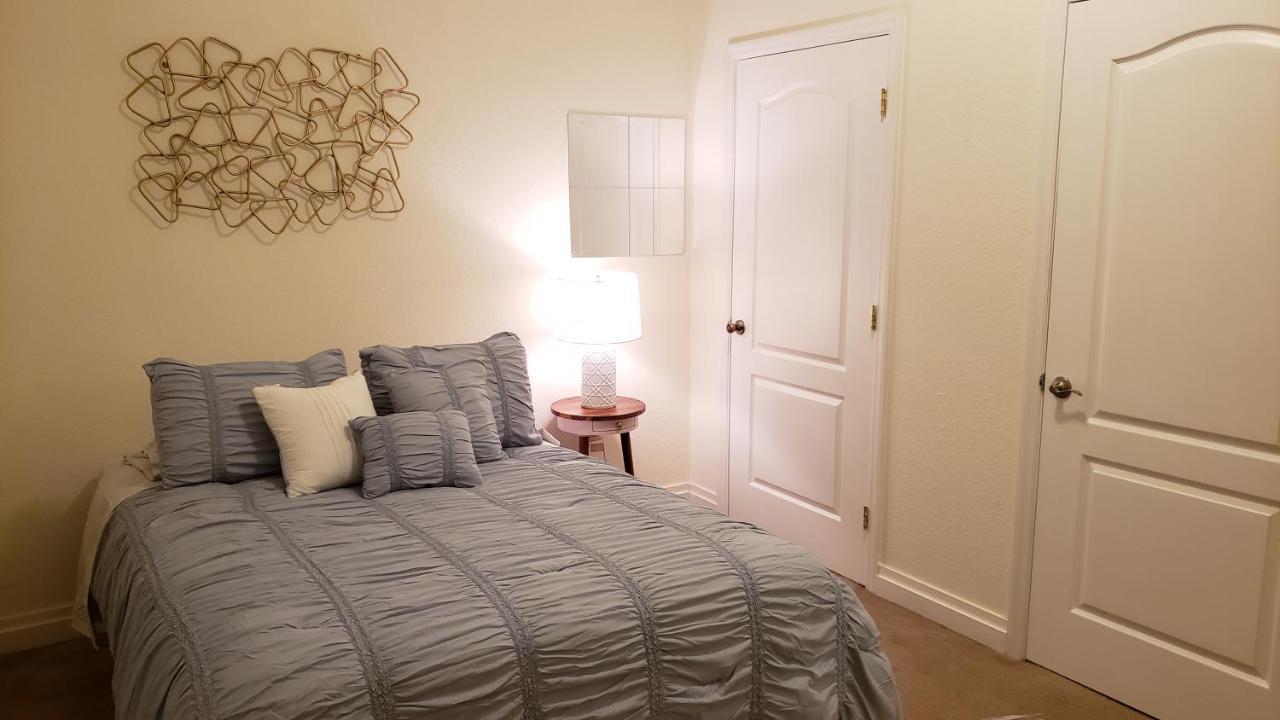 Modern House Minutes From Downtown Gainesville, Uf, Va & More! Bagian luar foto