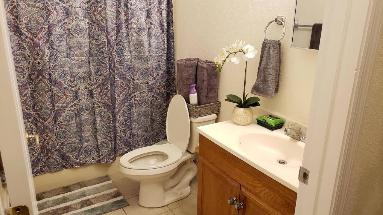 Modern House Minutes From Downtown Gainesville, Uf, Va & More! Bagian luar foto